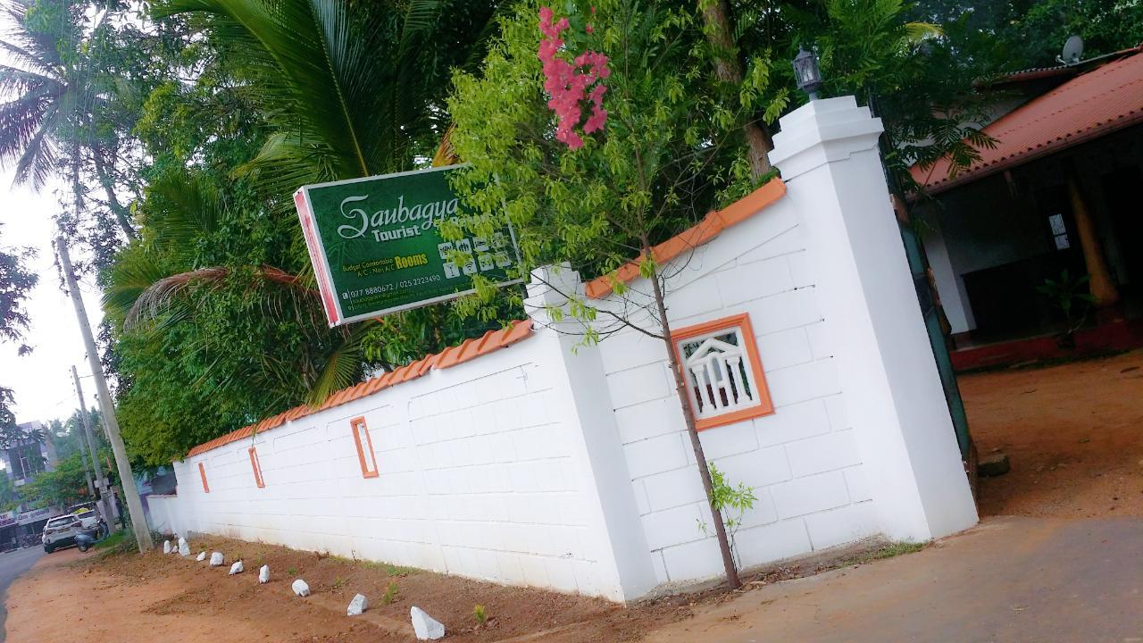 Saubagya Inn Anuradhapura Zewnętrze zdjęcie