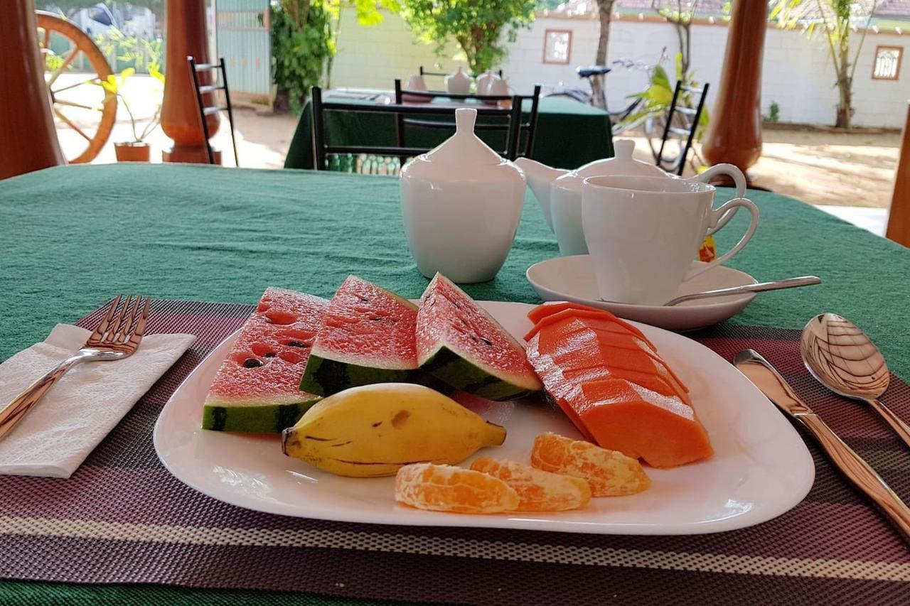 Saubagya Inn Anuradhapura Zewnętrze zdjęcie