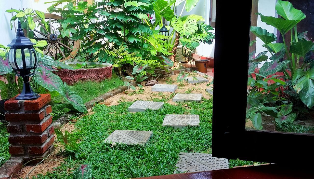 Saubagya Inn Anuradhapura Zewnętrze zdjęcie