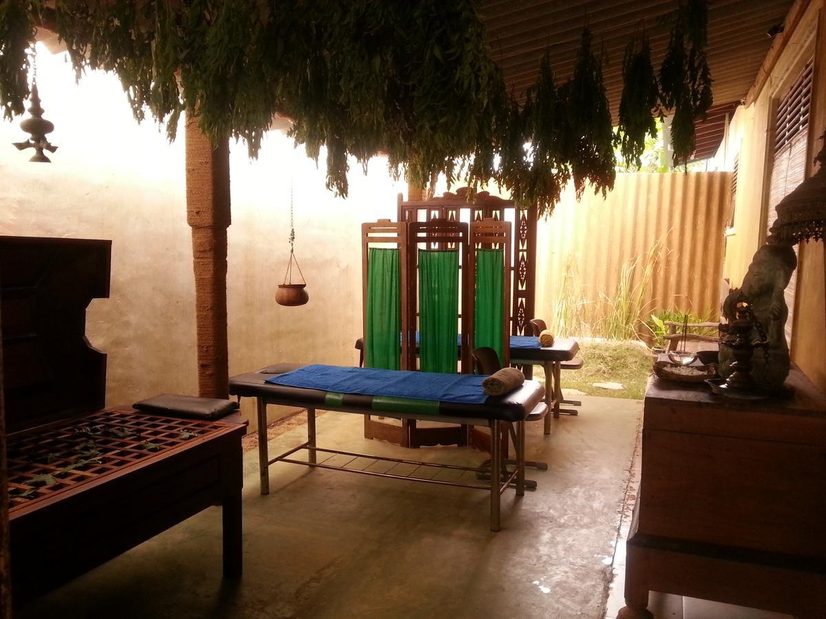 Saubagya Inn Anuradhapura Zewnętrze zdjęcie