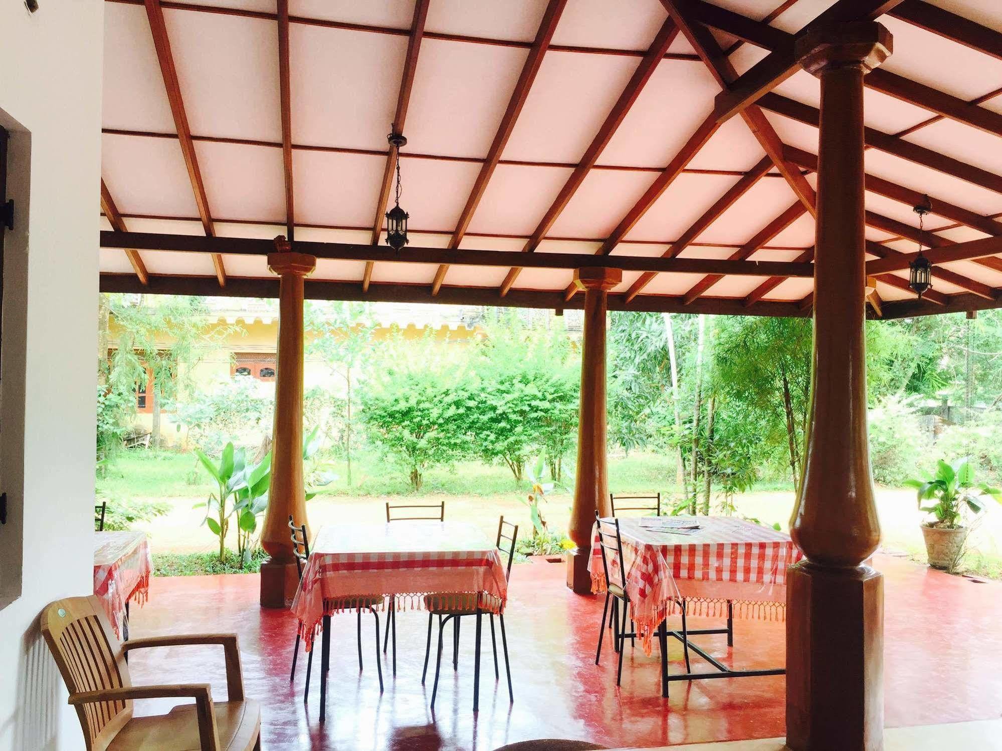 Saubagya Inn Anuradhapura Zewnętrze zdjęcie